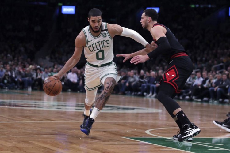 沉着冷静的 沉着冷静的