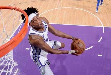 逼防守显得 逼防守显得